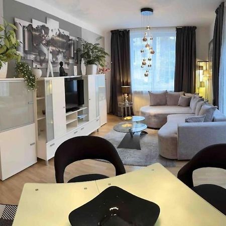 Wohnung 1 Mit 2 Schlafzimmern Und Terrasse Großgmain Exterior foto