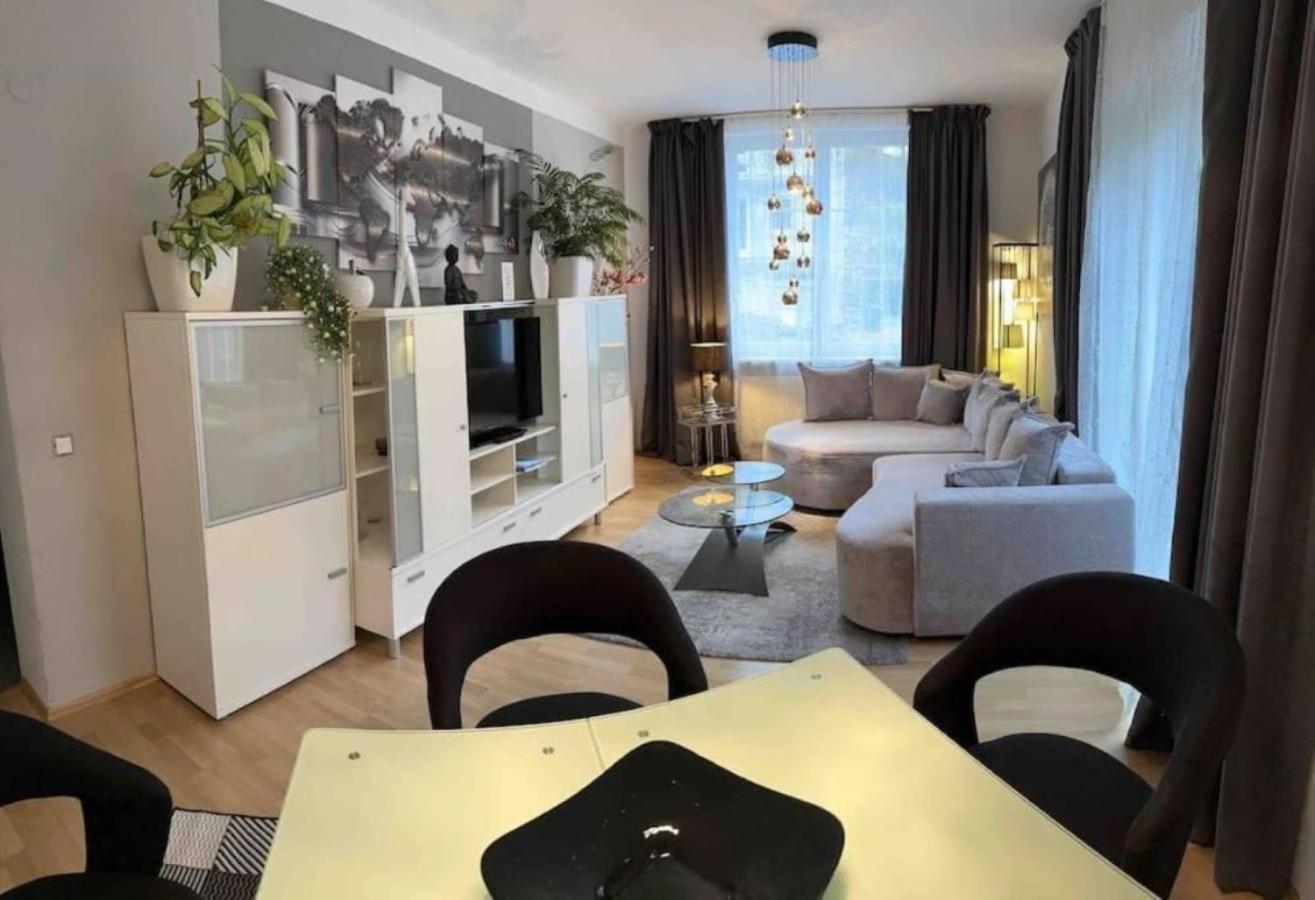 Wohnung 1 Mit 2 Schlafzimmern Und Terrasse Großgmain Exterior foto